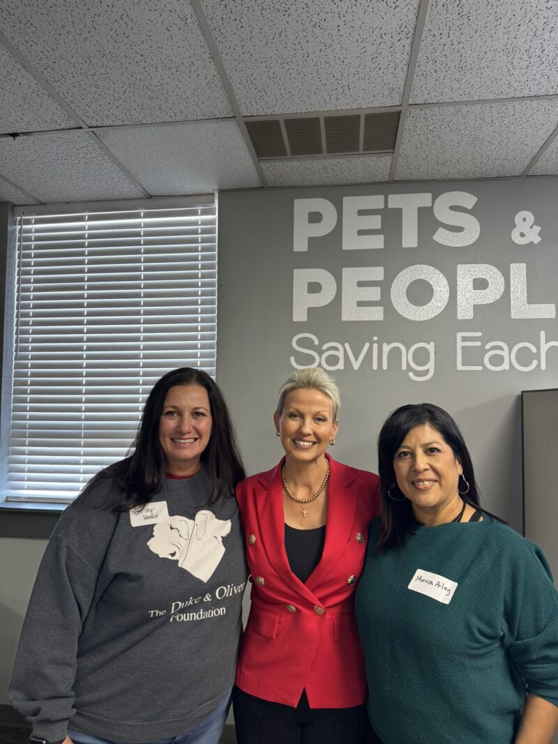 Image for the Tweet beginning: Blessed to meet many heroes